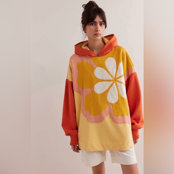 Free People Tops - Sale▪️NWT Free People Clover Sweatshirt in Orange Combo